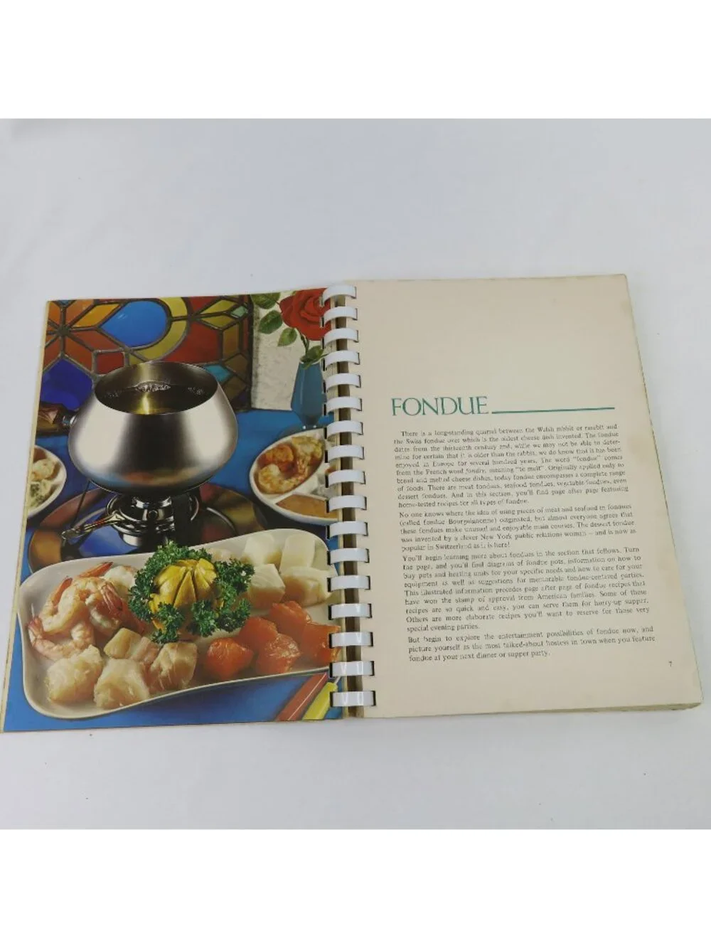 Recipes on Parade Fondue and Buffet Military Officers' Wives Cook Book 1972